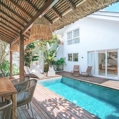 Sun & Moon Villa Canggu Εξωτερικό φωτογραφία